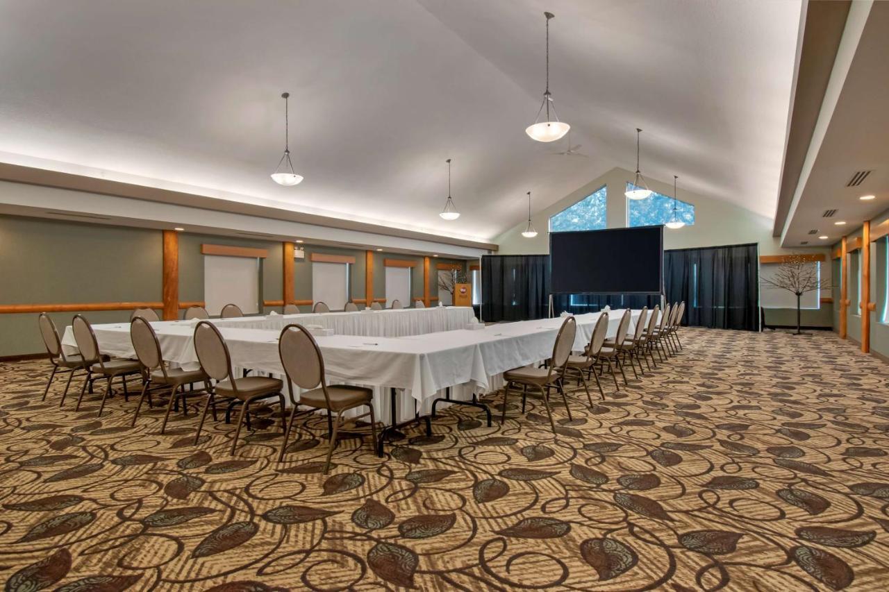 Best Western Plus Valemount Inn & Suites Zewnętrze zdjęcie